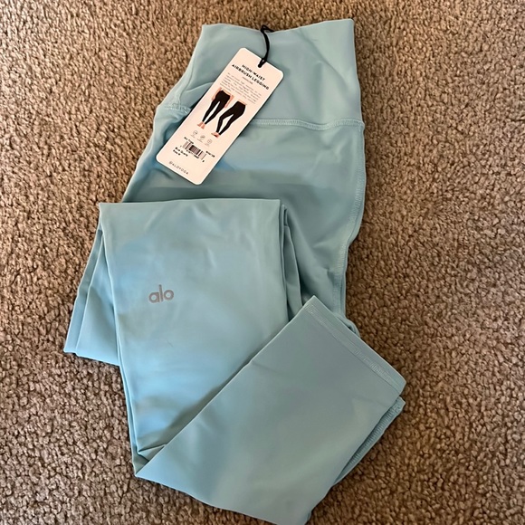 ALO Yoga Pants - Alo yoga airbrush leggings